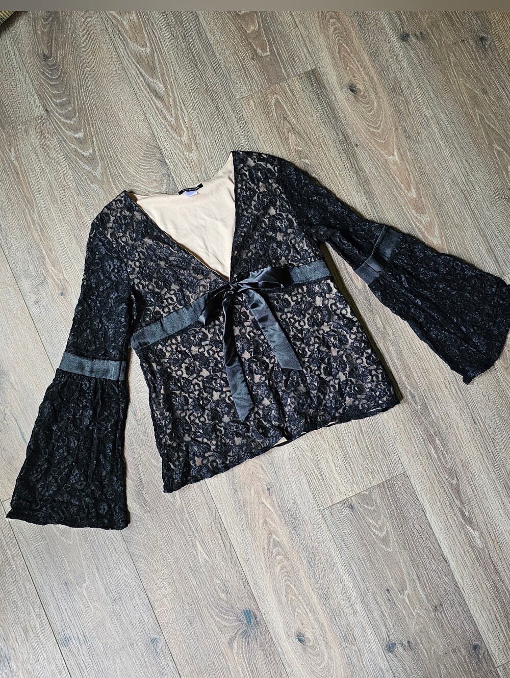Y2k 2000's Witchy Emo Black Lace Goth Bell Flare Sleeve Top